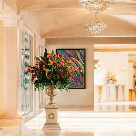 Eden Roc - The Leading Of The World 5*