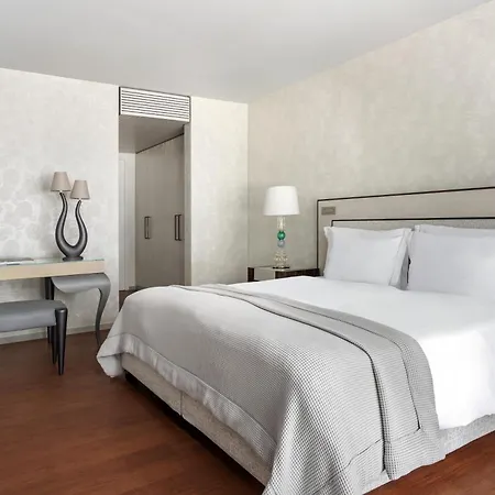 Eden Roc - The Leading Of The World Hotell 5*